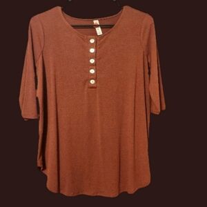 Zenana Brown Three-Quarter Sleeve Curved-Hem Henley Brown Size Small NWOT